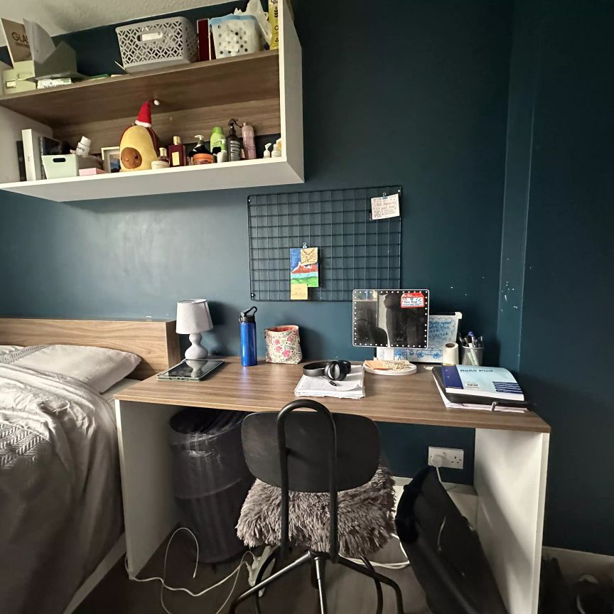 Four Bed Silver - Photo 1