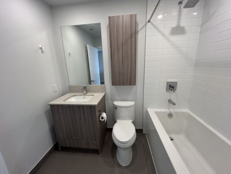 For Lease - 4130 Parkside Village Drive Unit# 2702, Mississauga, Ontario - Photo 5