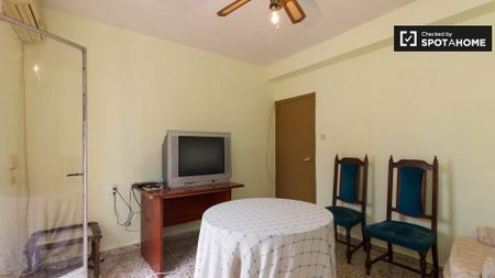 granada, Andalusia 18013 - Photo 2