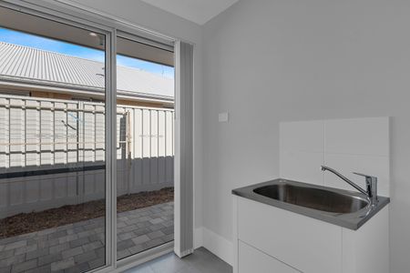 Four Bedroom Family Home in Pinjarra - Photo 4