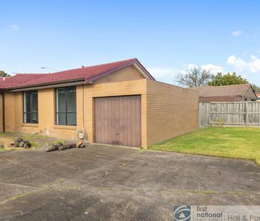 Beautifully Renovated 2 Bedroom Unit - Photo 2