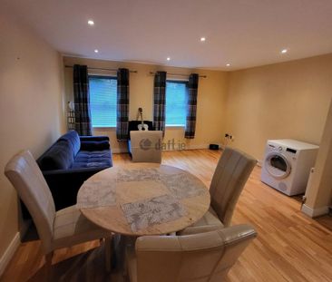 Apartment to rent in Cork, Blarney - Photo 5