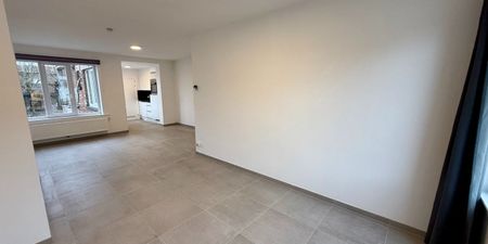 Duplex te huur in Gentbrugge voor € 895 met 2 slaapkamers - Foto 4