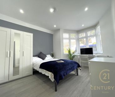 1 bedroom in a house share to rent - Photo 1