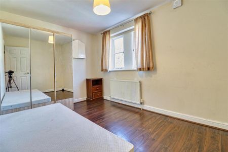 4 bedroom house to rent - Photo 5