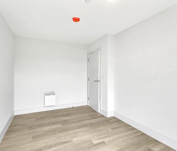 3 bedroom apartment to rent - Photo 3