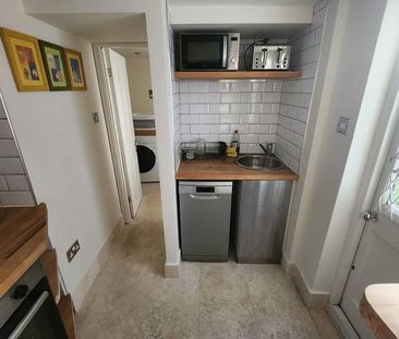 1 Bed Flat, St. Georges Road, SE1 - Photo 5