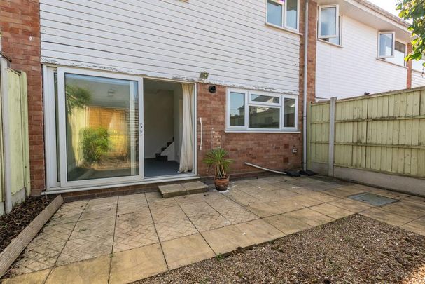 3 bedroom terraced house to rent - Photo 1