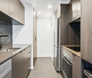 Grand Central Beauty - Photo 5