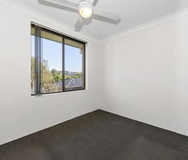One Bedroom Apartment - Photo 2