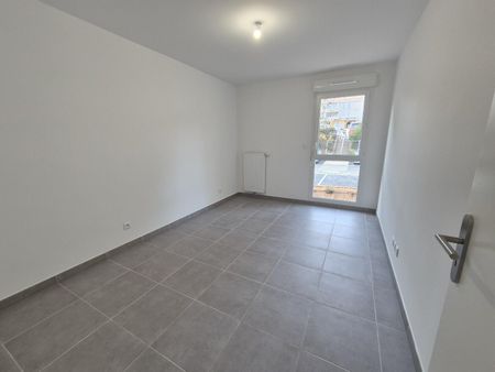 location Appartement T3 DE 62.54m² À MANOSQUE - Photo 3