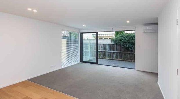 Two bedroom, two bathroom in Merivale - Photo 1