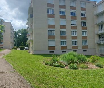 SENLIS- LA GATELIERE : appartement meublé rénové dans résidence séc... - Photo 5