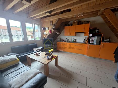 Charmante Maisonette-Dachwohnung mit Balkon - Photo 2