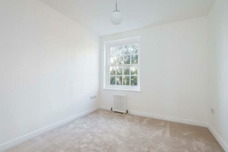 4 Bedroom Apartment To Let - Photo 4