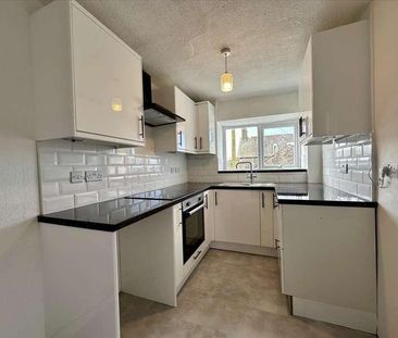 High Cleator Street, Dalton-in-furness, LA15 - Photo 5