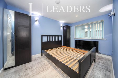 3 bedroom bungalow to rent Ripley Road, Bedfordshire, Luton, LU4 - Photo 5