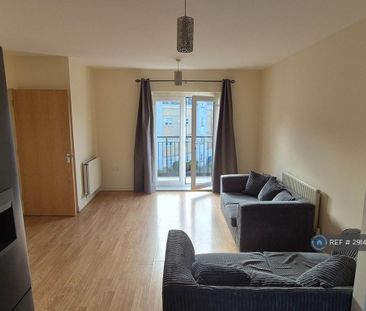 2 bedroom flat to rent - Photo 1