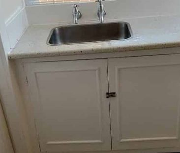 1 Bedroom Flat in Richmond - Photo 4