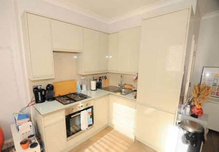 1 bedroom flat to rent - Photo 5