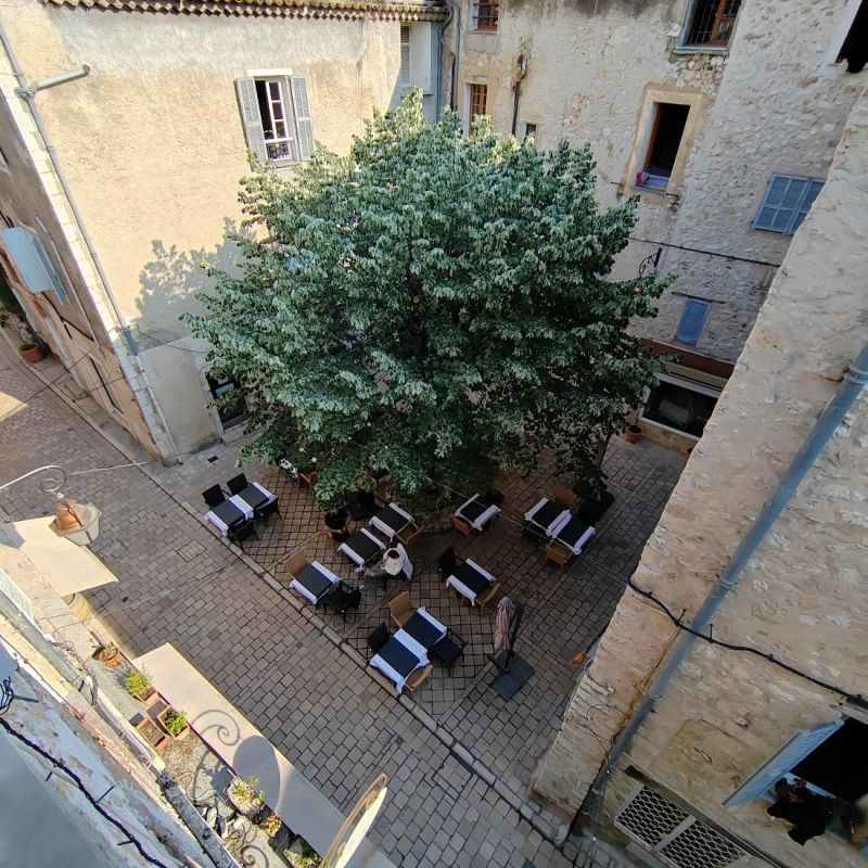 2P MEUBLÉ/ VENCE CITÉ HISTORIQUE - Photo 1