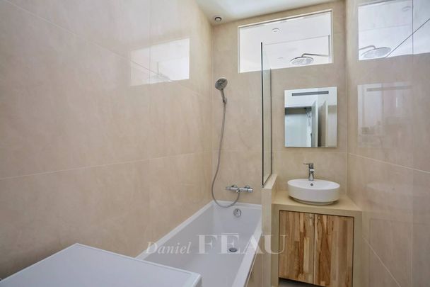 Location appartement, Paris 7ème (75007), 4 pièces, 103.05 m², ref 85310820 - Photo 1