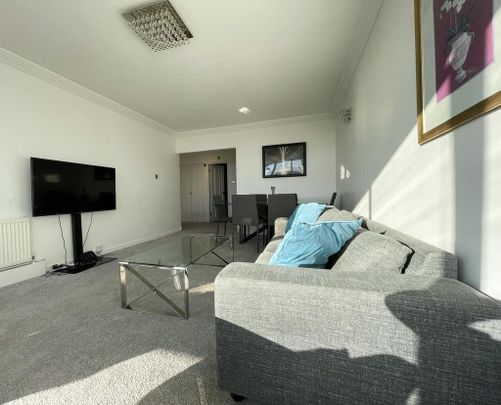 3 bedroom flat to rent - Photo 1