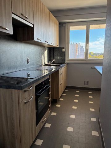 Location Appartement 3 pièces 60m² VICHY 03200 - Photo 3