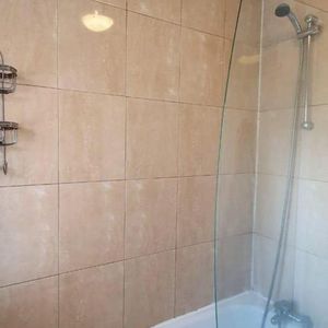 4 bedroom flat to rent - Photo 2