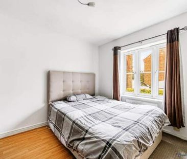 1 bedroom property to rent in Brentford - Photo 2