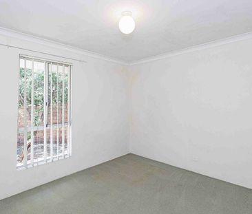 Spacious Living in Central Kiara - Photo 5