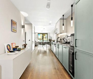 2 bedroom penthouse to rent - Photo 4