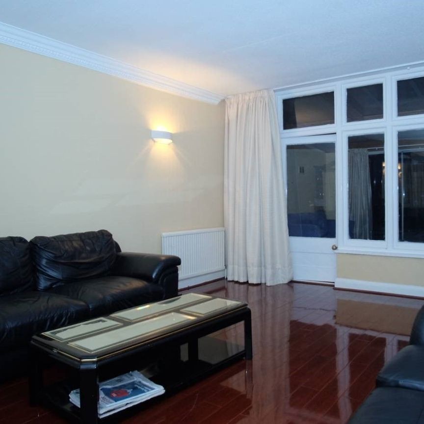 4 Bed Semi-Detached House, Mount Pleasant Road, NW10 - Photo 1