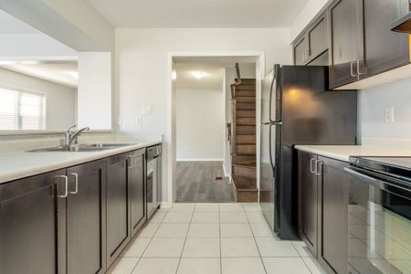 For Lease - 16 Suitor Court, Milton, Ontario - Photo 4