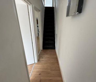 5 bedroom semi-detached house to rent - Photo 5