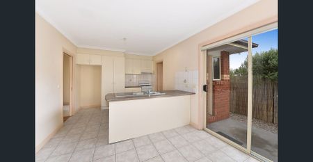 LOW MAINTENANCE LIFESTYLE! - Photo 3