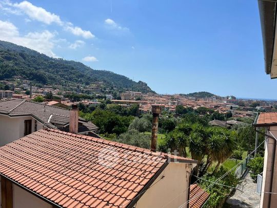 Trilocale in Affitto in zona Castagnetola a Massa - Foto 1