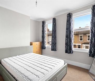 Tennyson Road, E15 - Photo 4