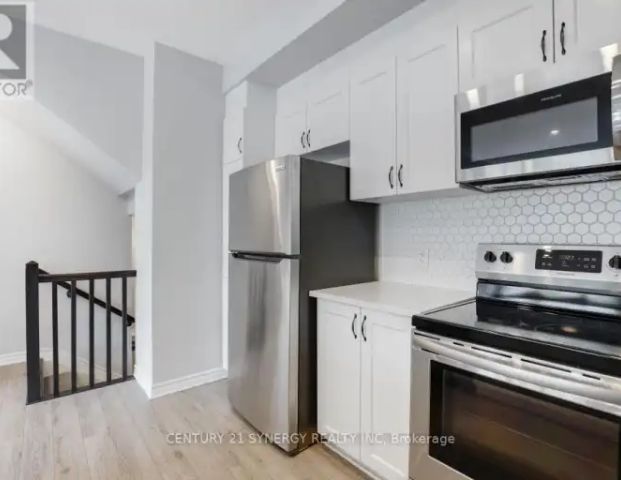 816 MIKINAK ROAD S | 816 MIKINAK ROAD S, Ottawa - Photo 1