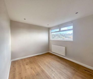 4 bedroom semi-detached house to rent - Photo 3