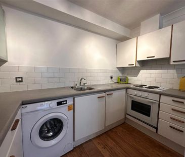 1 bedroom flat to rent - Photo 5