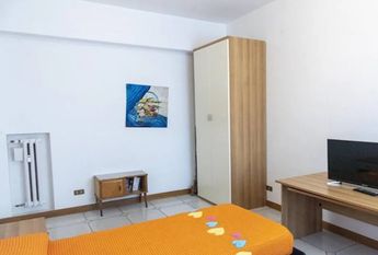 Piazza Ragusa, Rome, Lazio 00182