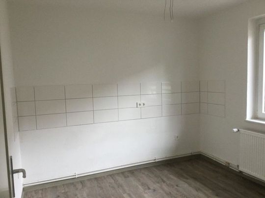 Renovierte 2-Zimmer-Wohnung im EG mit Tageslichtbad! - Photo 1