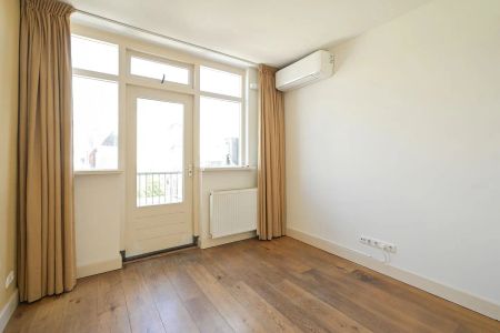Appartement Nieuwstraat 6-E, La Haye - À Louer - Photo 3
