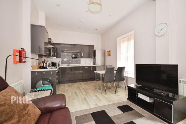 2 bedroom apartment to rent - Photo 1