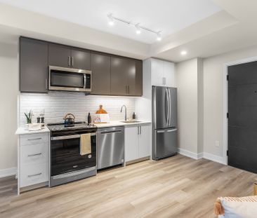 For Lease - 41 Johnson Street Unit# 1105, Barrie, Ontario - Photo 3