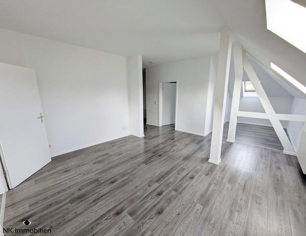 ++ charmante 2-Raum Wohnung mit Einbauküche & Stellplatz - gute Anbindung in die Innenstadt ++ - Photo 1