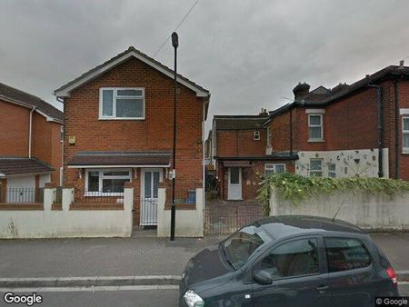 Room in a Shared House, Imperial Avenue, SO15 - Photo 5
