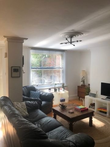 1 Bed Flat, Finsbury Park, N7 - Photo 3