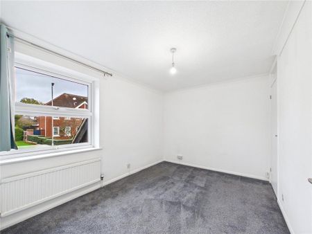 3 bedroom detached house to rent - Photo 4